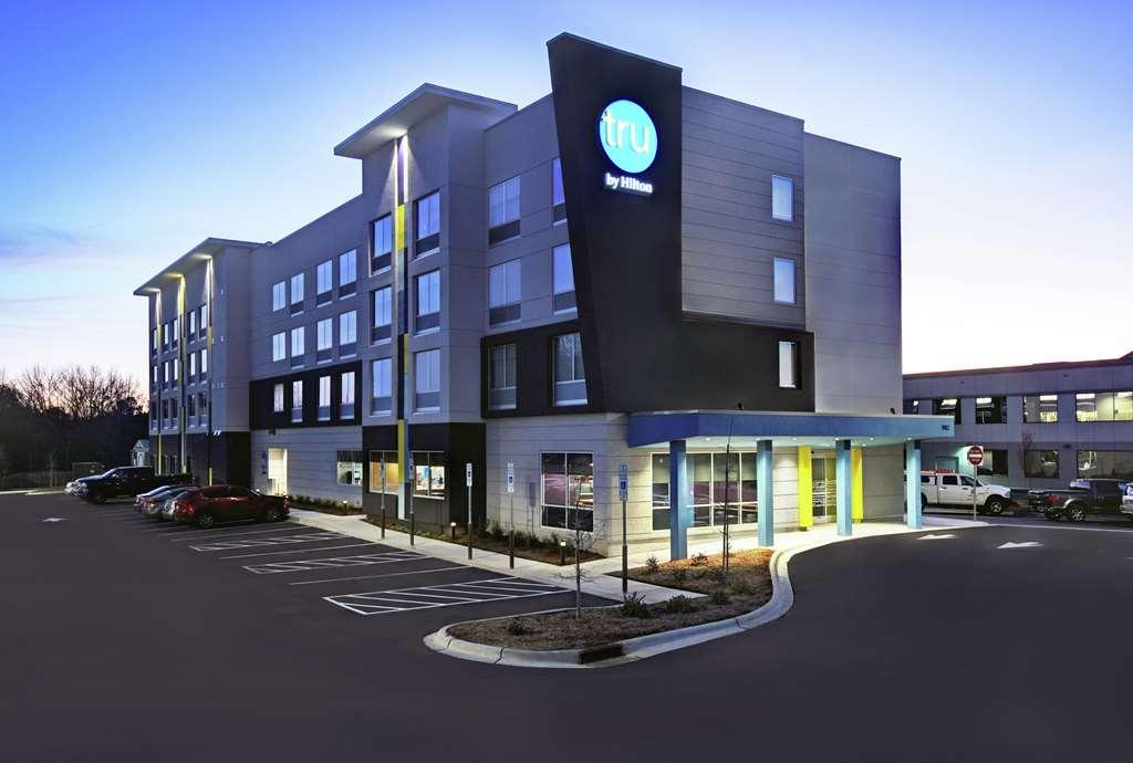 Tru By Hilton Columbia Greystone Hotel Екстериор снимка