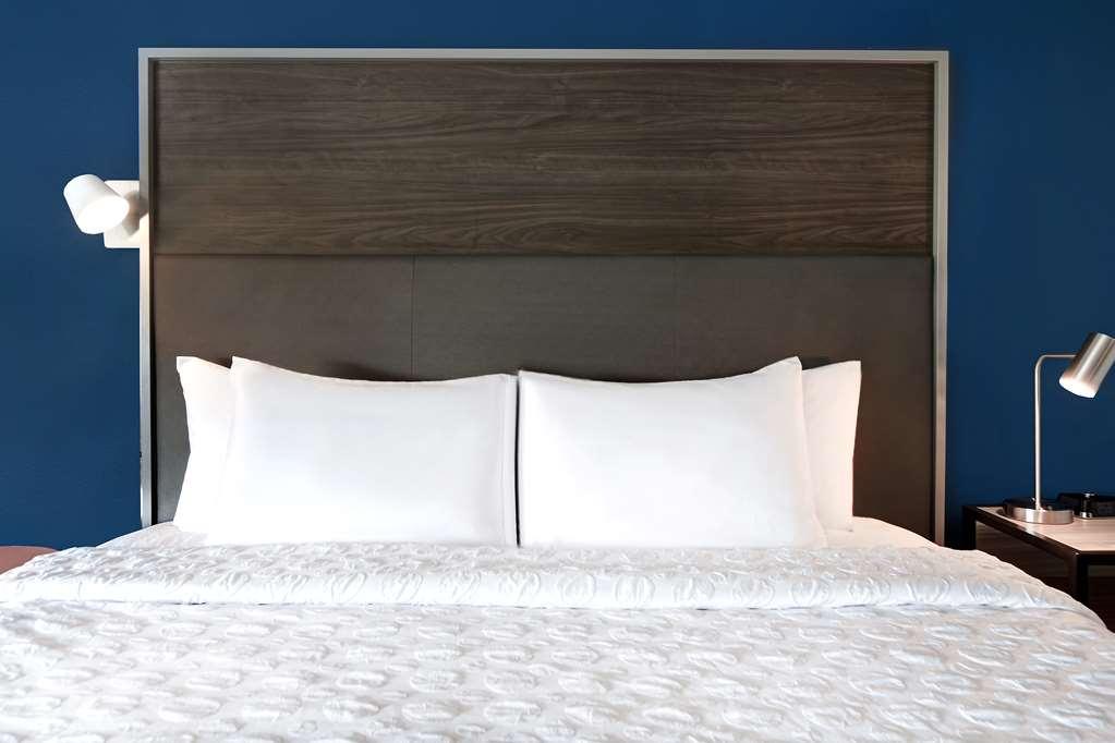 Tru By Hilton Columbia Greystone Hotel Стая снимка