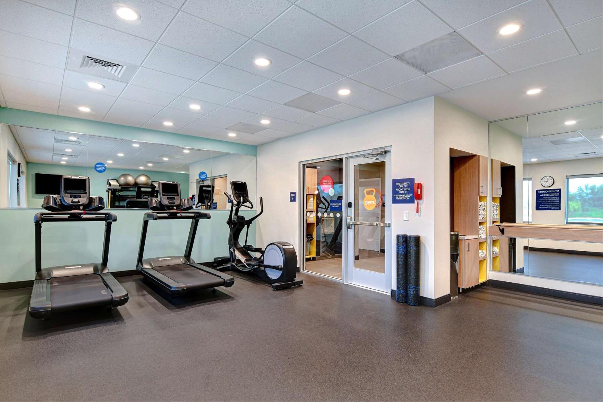 Tru By Hilton Columbia Greystone Hotel Екстериор снимка
